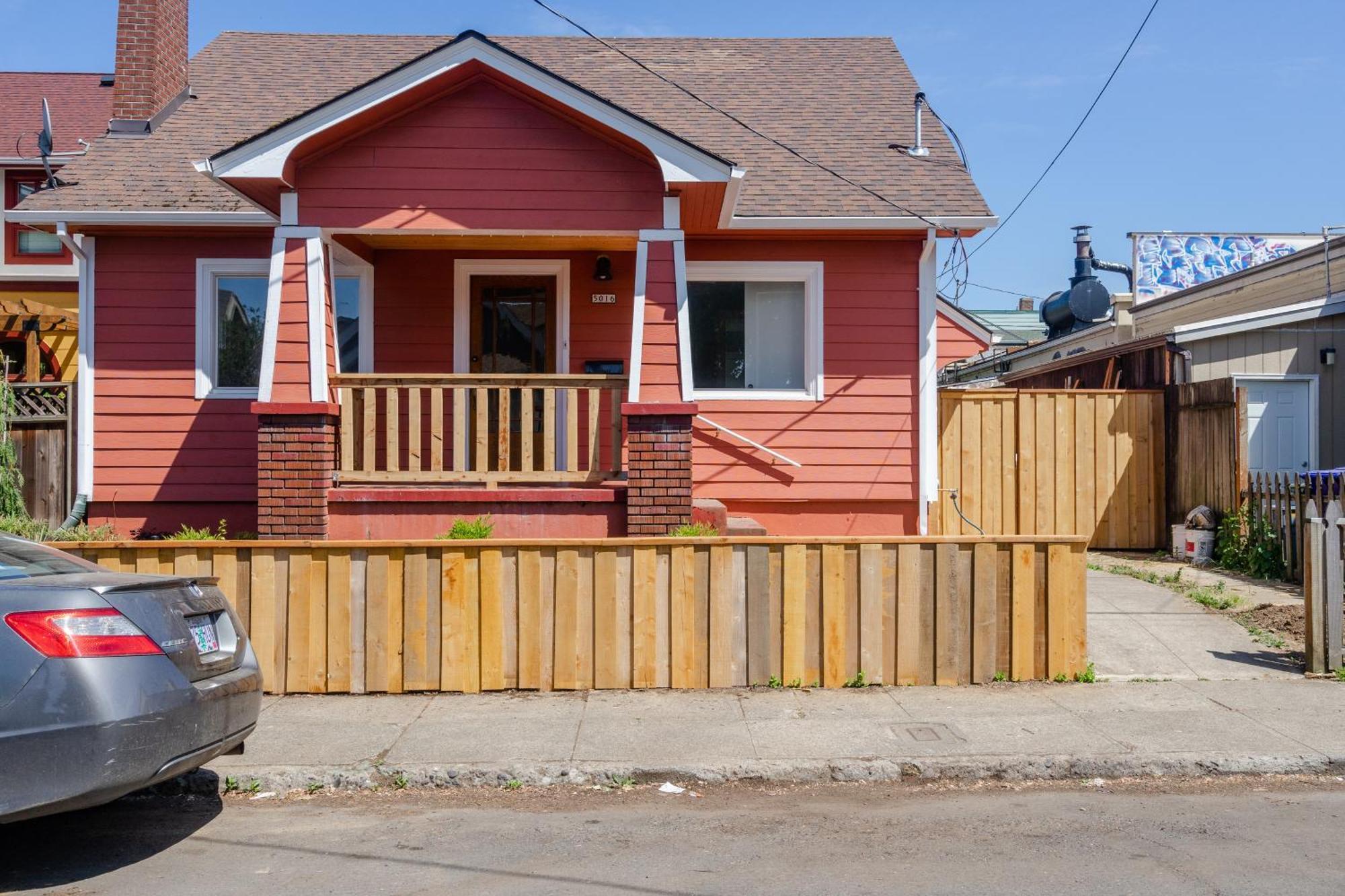 Collection - Classic 1920s Alberta Four Bedroom Haven * Portland