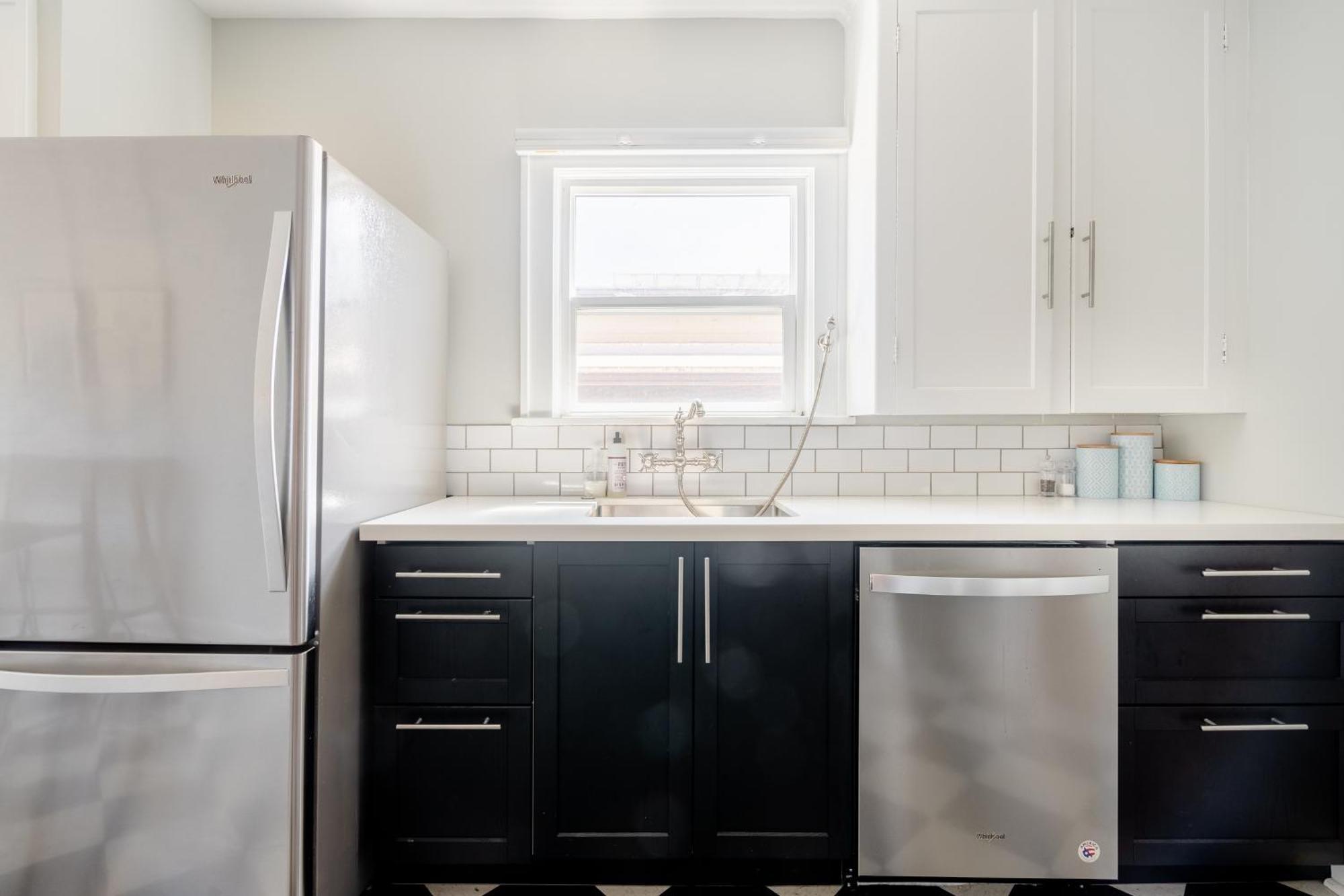 Holiday home Collection - Classic 1920s Alberta Four Bedroom Haven *