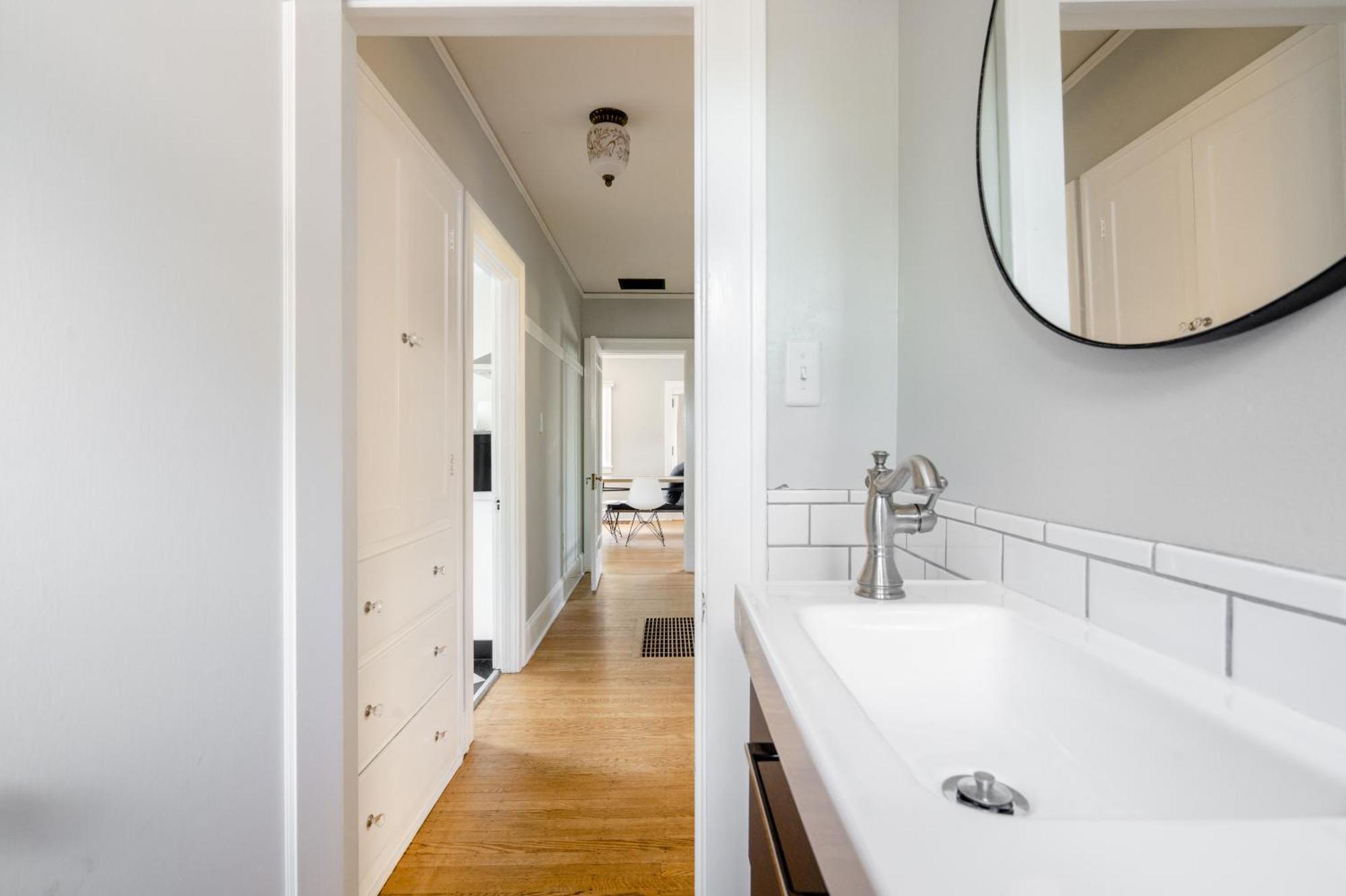 Holiday home Collection - Classic 1920s Alberta Four Bedroom Haven Portland
